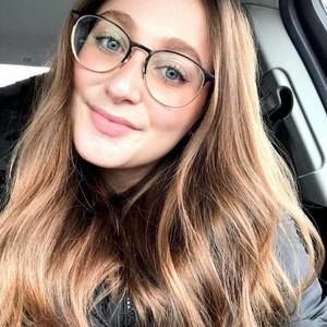 Meet your Posher, Alyssa